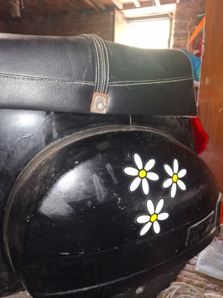 Vespa XT 200cc Negra