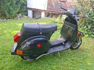 Vespa XT 200cc Negra