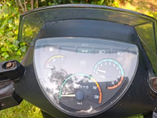 Vespa XT 200cc Negra