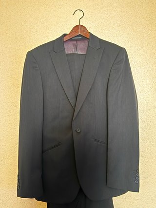 2 trajes de hombre TZ Fabricantes – Muy buen estad