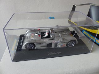 CADILLAC LMP ( CON CAJA ) SCALEXTRIC