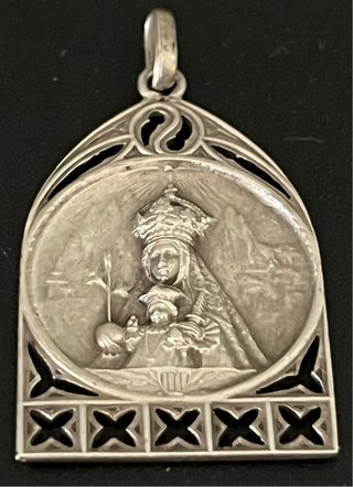 Medalla Virgen Montserrat, Plata Gótico/Modernista