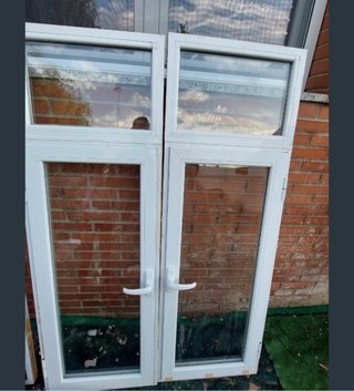 Ventanas y puertas de PVC blancas aluminio