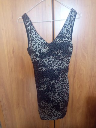 Vestido corto estampado animal print