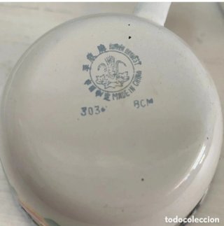 Antico set di stoviglie in ferro smaltato
