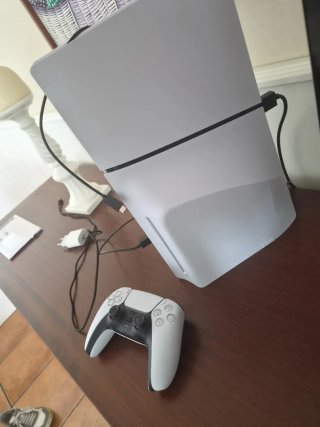 Consola PlayStation 5 Slim Blanca con mando y fifa