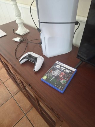 Consola PlayStation 5 Slim Blanca con mando y fifa