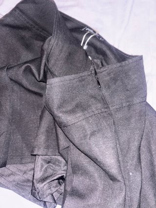 Falda gris mujer