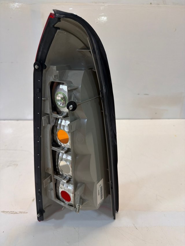 Piloto Trasero Derecho Opel Astra G