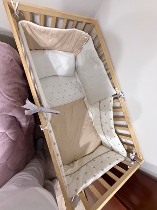 Cuna de madera para bebé