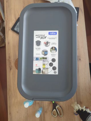 5 * Cubo de basura Roto Swiss Design