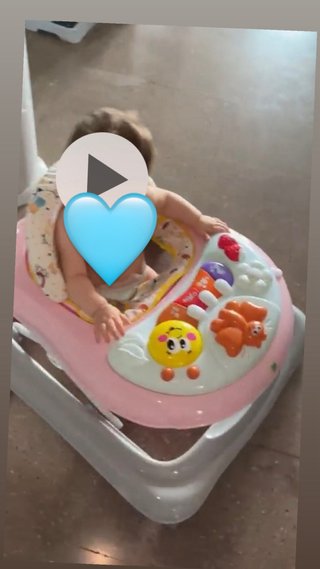 Tacatá bebé rosa con juegos