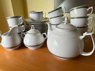 Juego de té/café porcelana Irabia