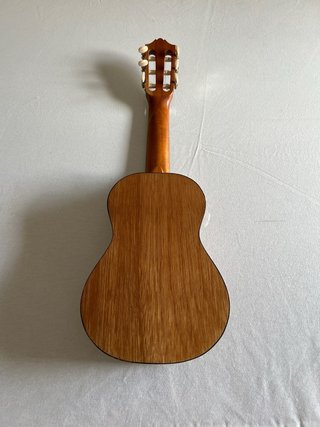 Yamaha GL1 Guitalele con funda