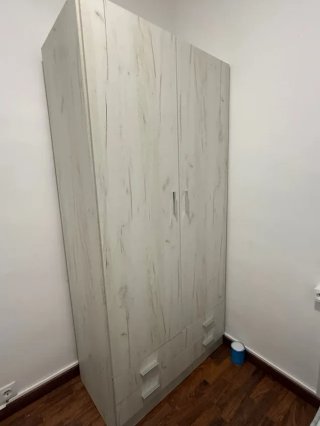 Armarios de 2,3 y 4 puertas en liquidación r_3746