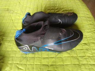 Botas de fútbol Nike originales Talla 38