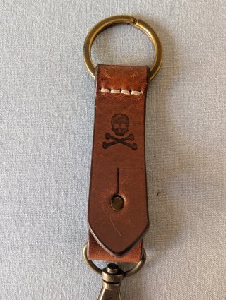 Llavero de cuero Scalpers
