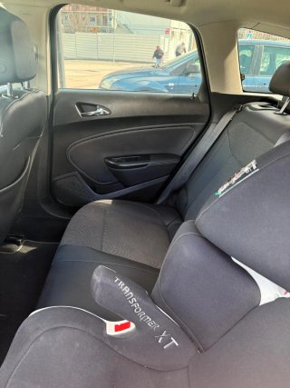Opel Astra 2013