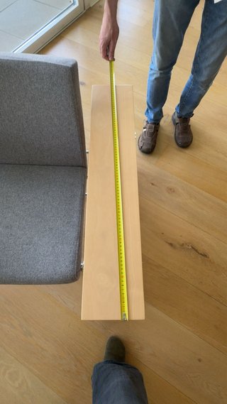 Sillón mecedora de tela y madera, perfecto