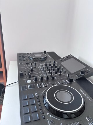Denon DJ SC Live 4 Controlador DJ