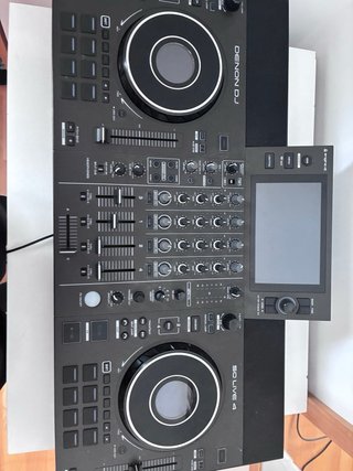 Denon DJ SC Live 4 Controlador DJ