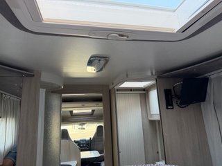 AUTOCARAVANA PERFILADA ILUSION CAMA ISLA