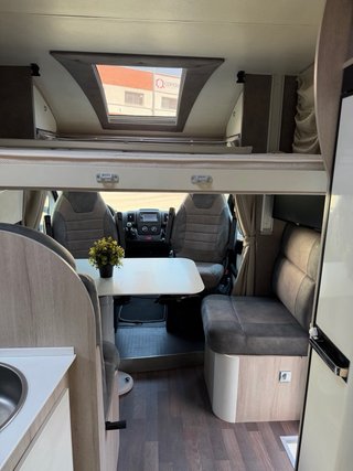 AUTOCARAVANA PERFILADA ILUSION CAMA ISLA