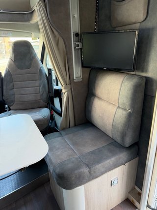 AUTOCARAVANA PERFILADA ILUSION CAMA ISLA