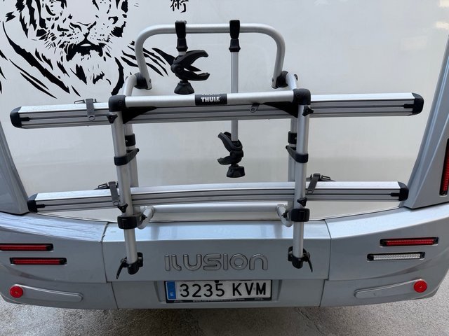 AUTOCARAVANA PERFILADA ILUSION CAMA ISLA