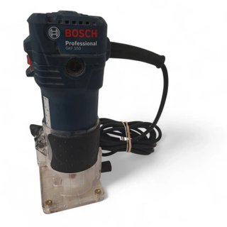FRESADORA BOSCH PROFESSIONAL GKF 550 + ACC