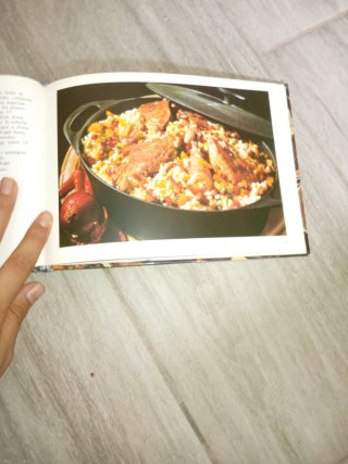Libro de cocina con recetas