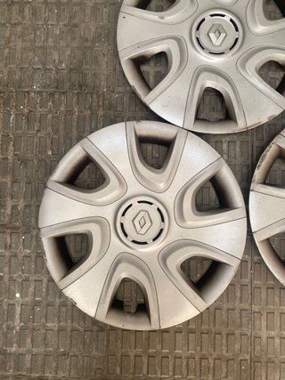 Tapacubos Renault Megane 15 (3 unidades)