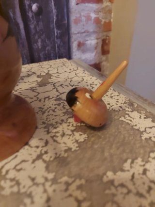 Lapicero y peonza de madera pinocho