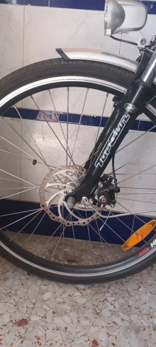 Bicicleta Eléctrica Negra