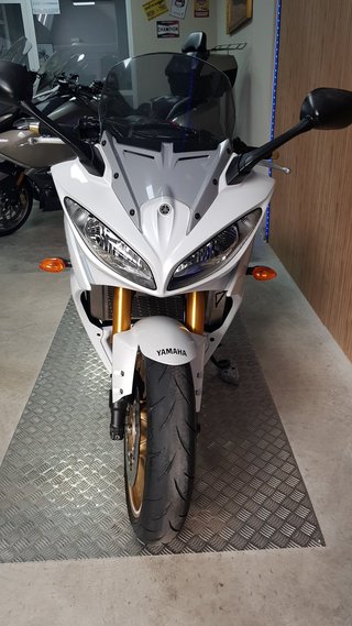 YAMAHA FZ8 S