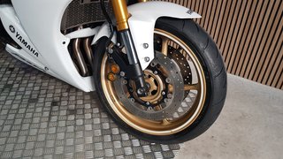 YAMAHA FZ8 S