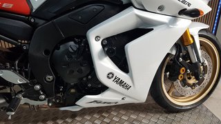 YAMAHA FZ8 S