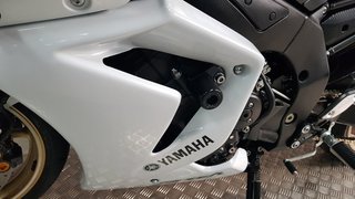 YAMAHA FZ8 S