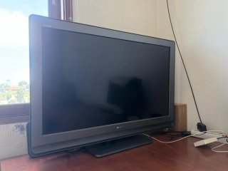 Televisor Sony Bravia modelo KDL-40U4000.