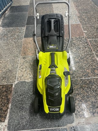 Cortacésped Eléctrico Ryobi 1500W 36cm