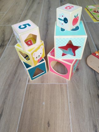 Juguetes de madera para bebés