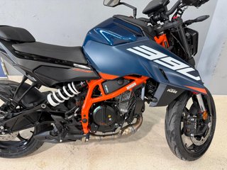 KTM 390 Duke 2026 Azul/Naranja