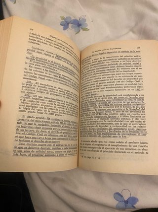 Libro “España una revolución pendiente”