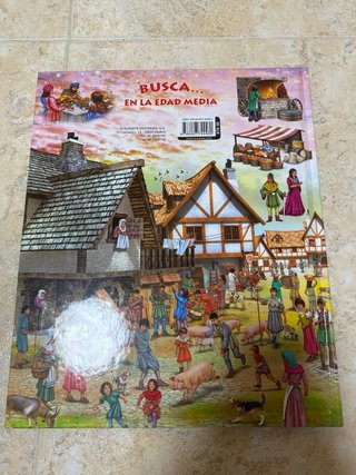 Libro infantil “Busca en la edad media”
