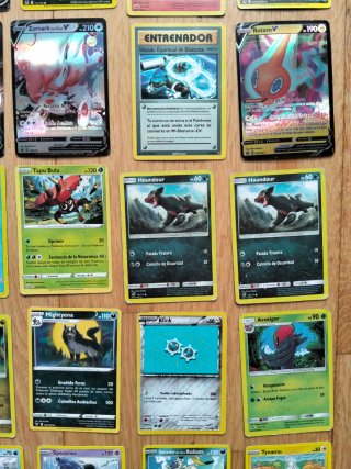 Lote 48 Cromos Pokémon Oficiales