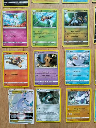 Lote 48 Cromos Pokémon Oficiales