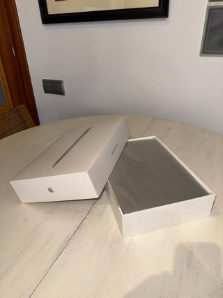 MacBook Air M1 2020 8GB/256GB Batería 98%