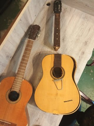 2 Guitarras para restaurar