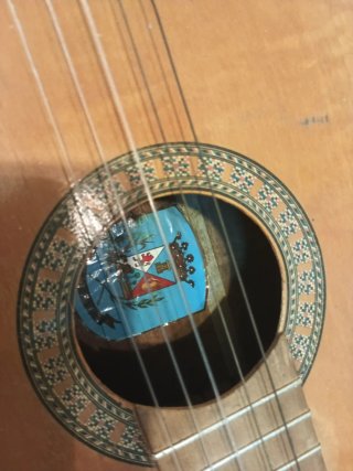 2 Guitarras para restaurar