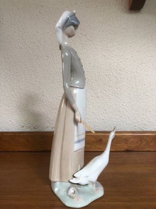 Figura Lladró Pastora con oca